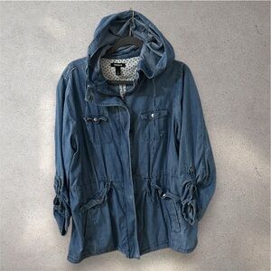 Torrid lightweight denim zip cinch jacket with hood size 1